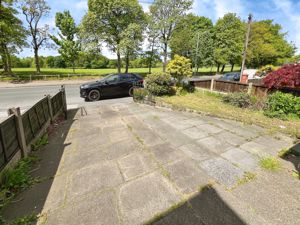 Front garden- click for photo gallery